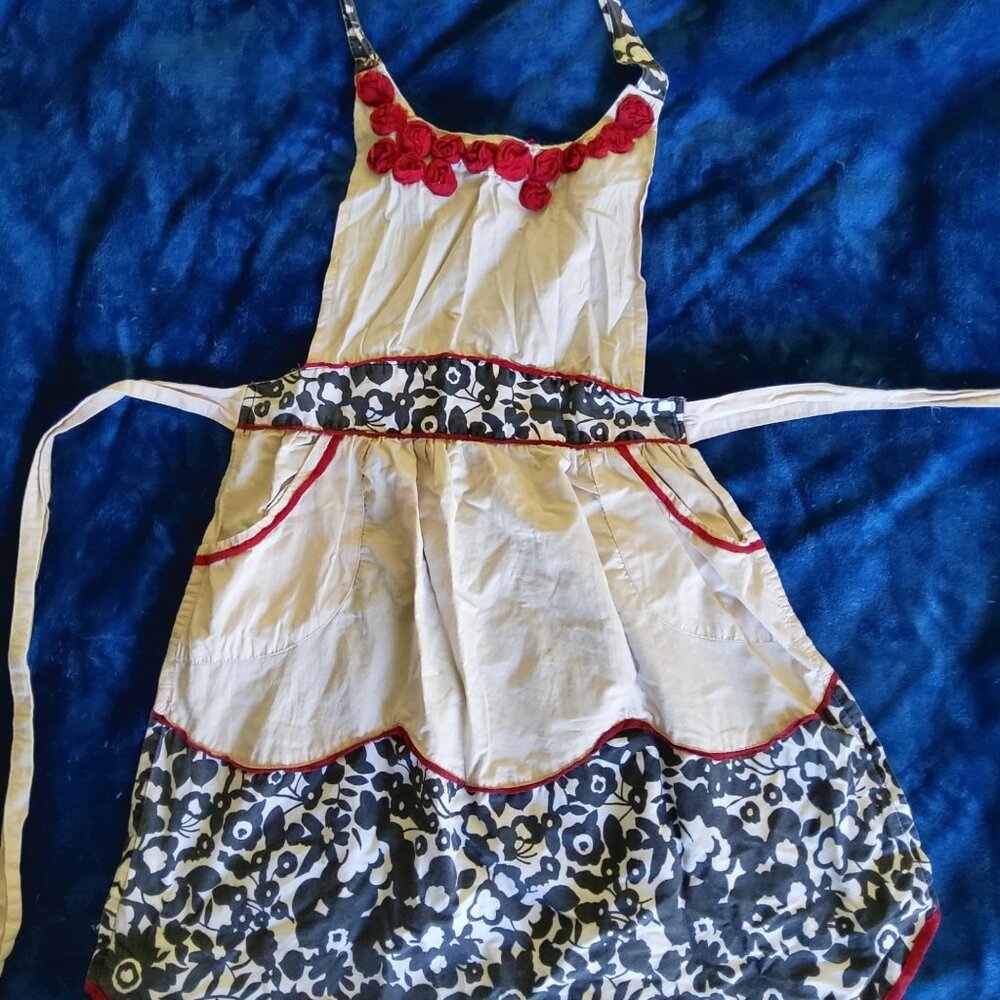 Vintage Cotton Cottagecore Full Apron with Pockets